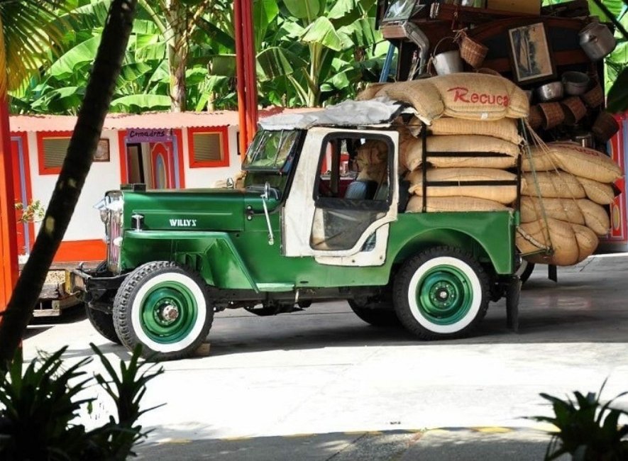 Descubre el Eje Cafetero: La Esencia del Café Colombiano y Aventura en Naturaleza